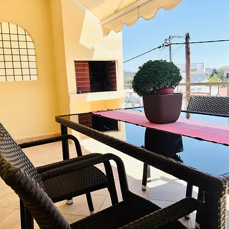 Polyxeni's Summer Escape Lejlighed Ofrínion