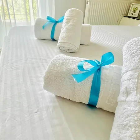 Apartmán Polyxeni's Summer Escape